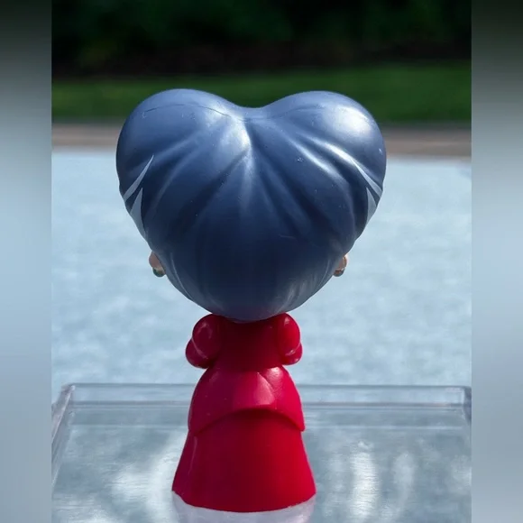 Funko Mystery Minis: Disney - Villian Lady Tremaine for Cinderella Blind Box - Picture 2 of 4